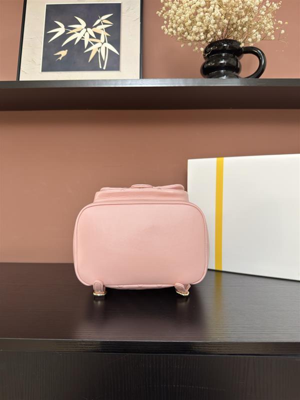 2026127213719359 750